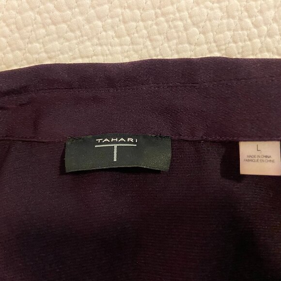 EUC Tahari satin blouse with peplum  Size L - Picture 3 of 6